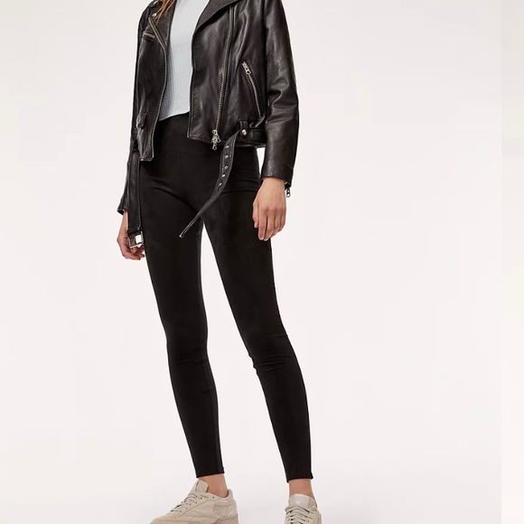 ⭐️Aritzia⭐️vegan suede Daria leggings❤️ - Picture 2 of 14